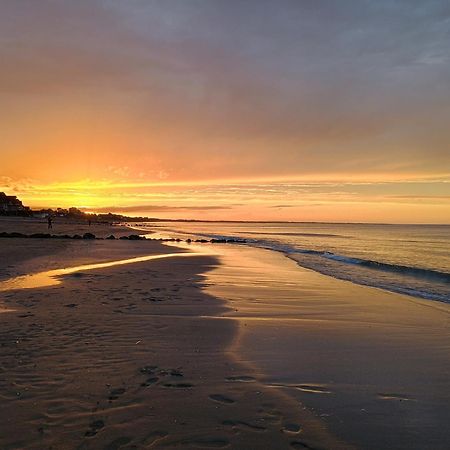 Bord De Plage, Thalasso Et Vue Mer ! Кабур Екстериор снимка